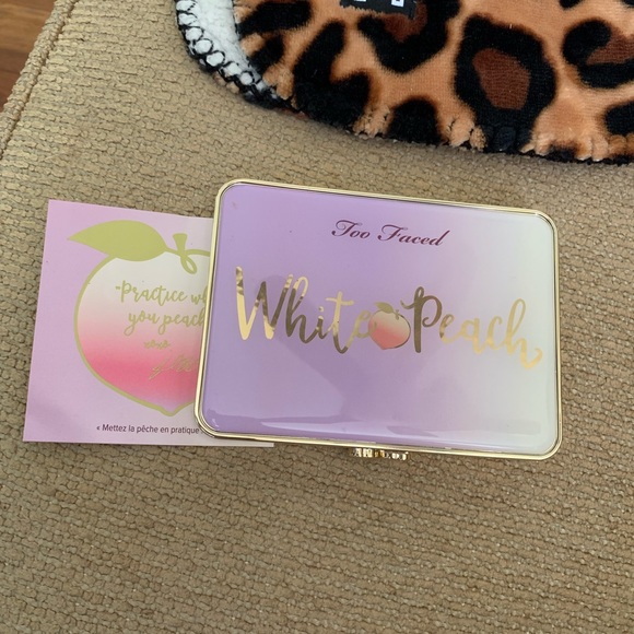 Too Faced White Peach Palette - Picture 1 of 4